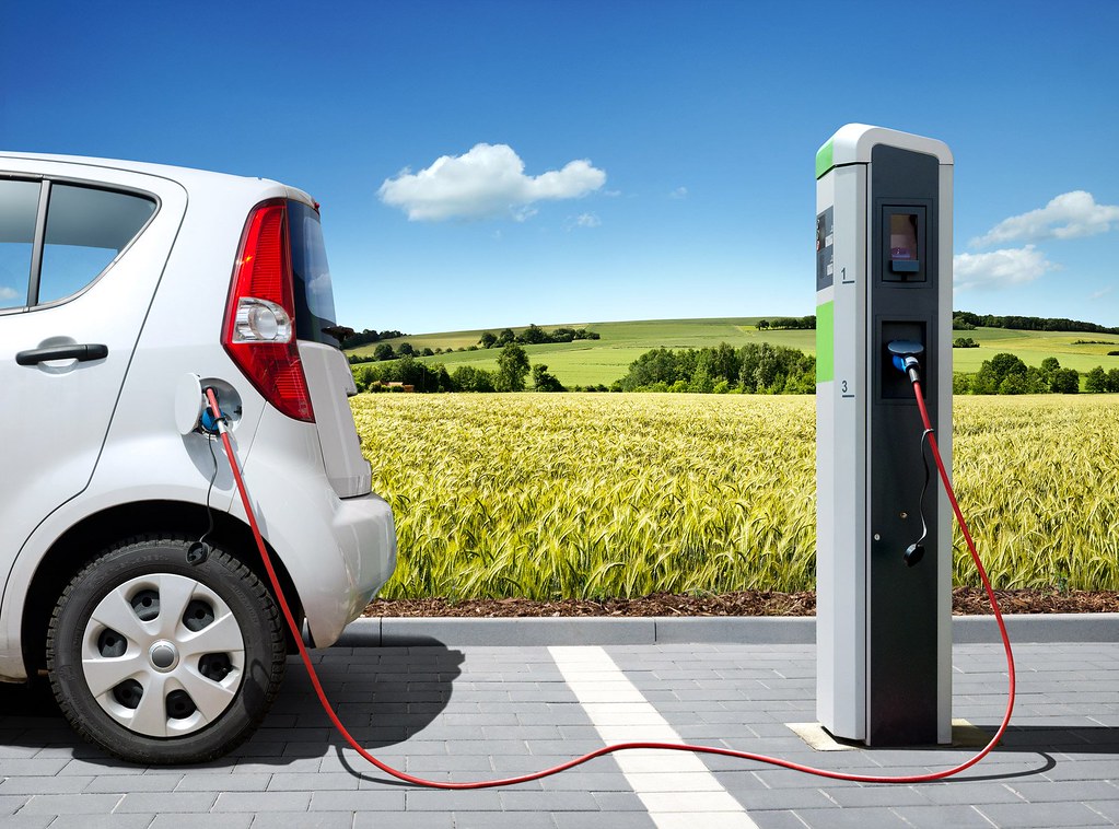 Auto elettriche: forte spinta da Ford, Jaguar e General&nbsp;Motors