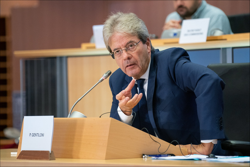 Gentiloni: “Non ci faremo ricattare da Mosca sul gas in&nbsp;rubli”