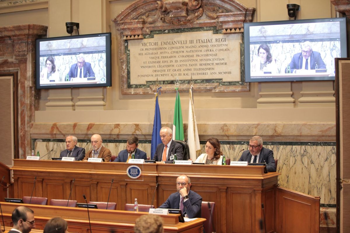 Lavoro, Univendita-Confcommercio: la vendita diretta non ha nulla a che fare con gli&nbsp;algoritmi