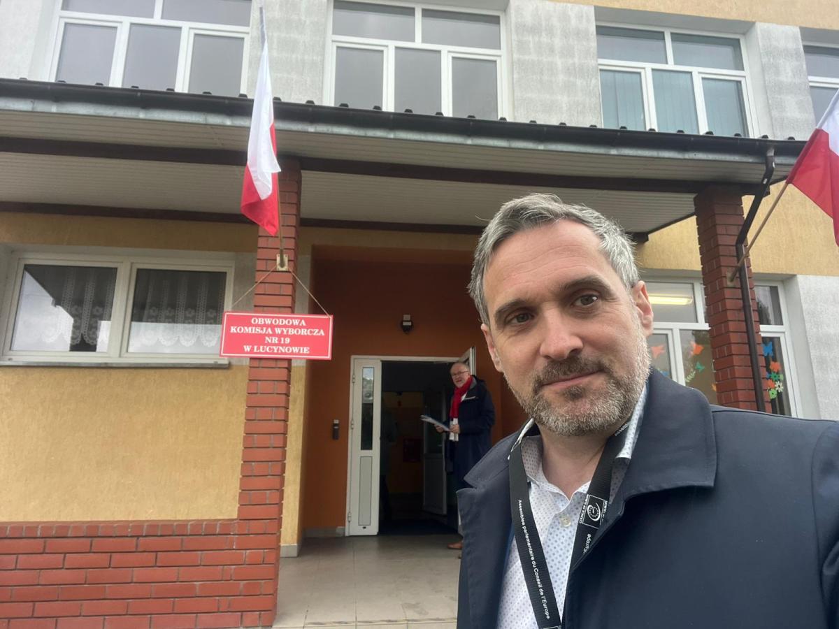 Polonia, il voto spiazza i sondaggi: Karol Nawrocki nuovo&nbsp;Presidente