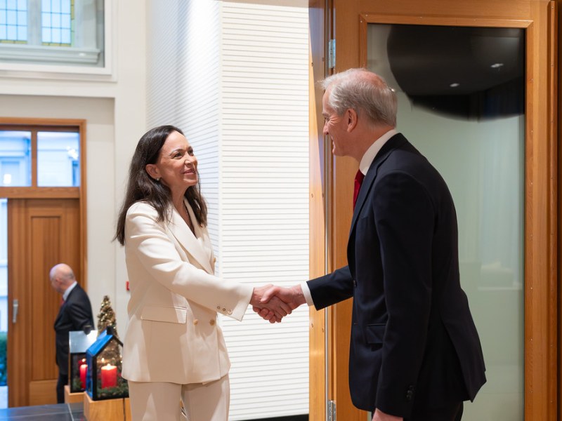 Venezuela: settore petrolifero e del gas sarà completamente&nbsp;privato